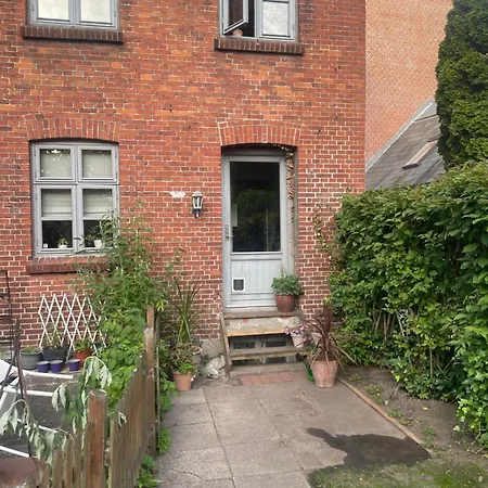 Pa Klaregade Apartman *
