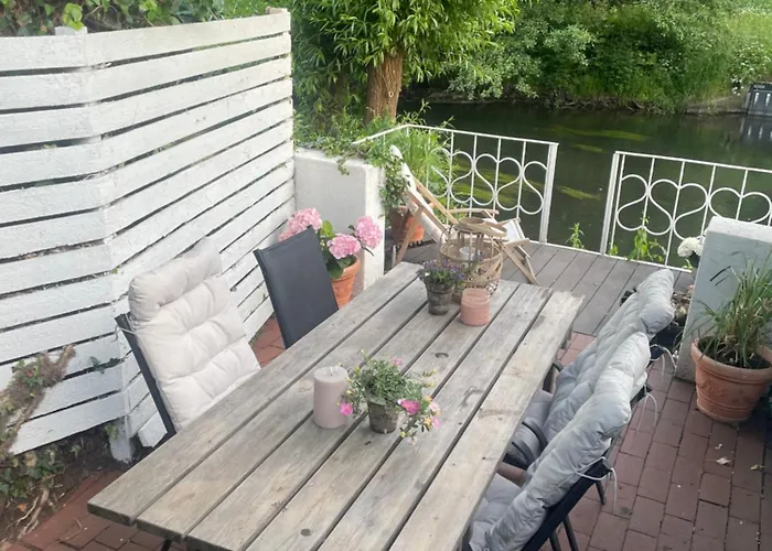 Pa Klaregade شقة أودنسه